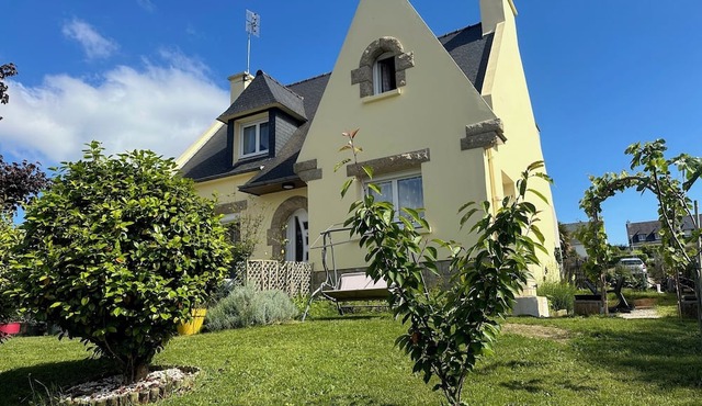 Maison Idéalement Placée Entre Parc Naturel D'armorique et Plages à 30 Minutes