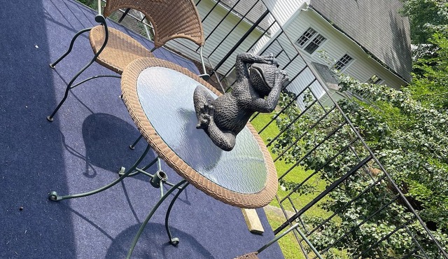 Cozy apartment close to ESPN Bristol & Lake Compounce CT