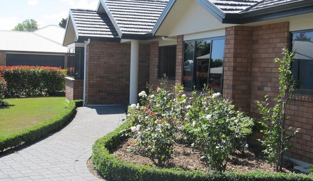 City Haven, peaceful Bnb twin room close to the city