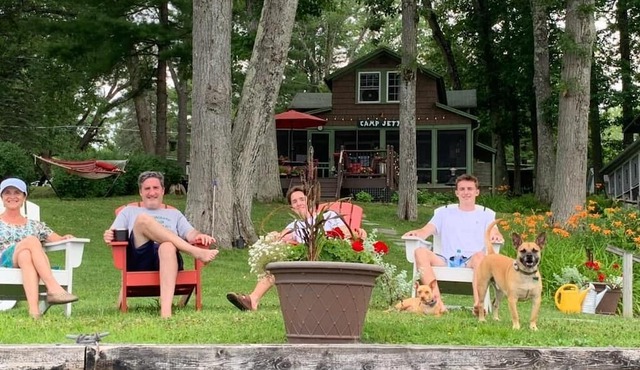 Beautiful Watefront Camp for Rent on Cazenovia Lake. Sleeps 12. Dock/Rafts.