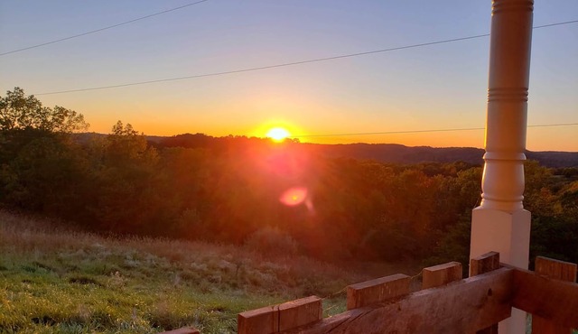 Serenity Ridge Relaxing family getaway with a view.
