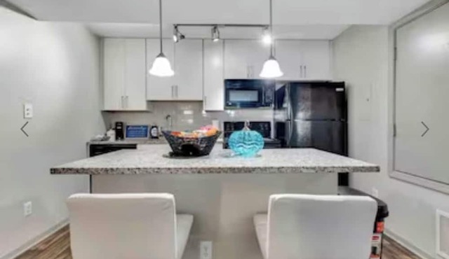 2 Bedroom Luxury Apartment In Buckhead Atlanta