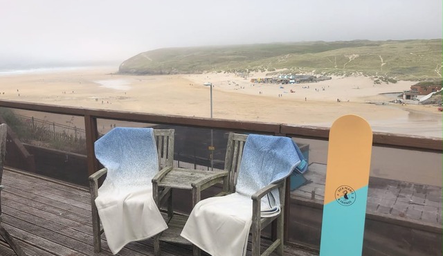 Luxurious 6-Bed Beachfront Escape with Stunning Ocean Views