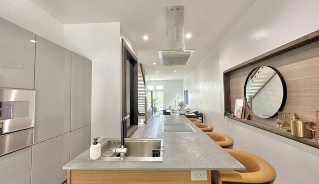 The Josephine Villa | Elevator | Panoramic Views