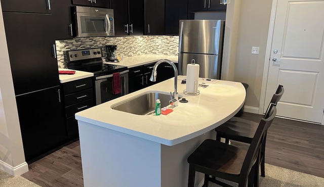 Blue Ash 2 bedroom 2 bath with 1200 Square Feet of living space!