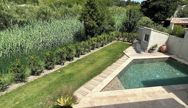 Villa Avec Piscine au Calme Dans les Alpilles