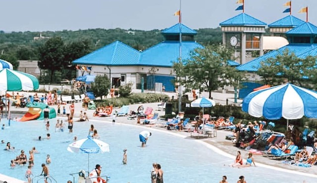 Friends & Family, Walk Distance 2 Centerville Pl