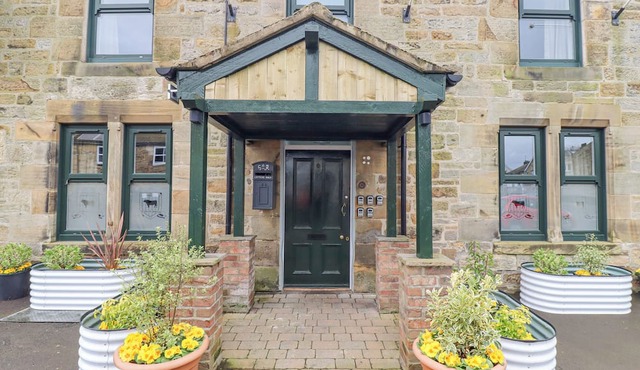 CARRAWBURGH SUITE, pet friendly, with open fire in Wark