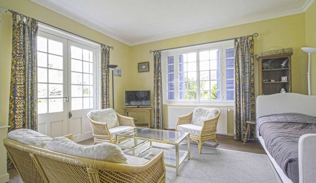 Le refuge, self-catering cottage with garden