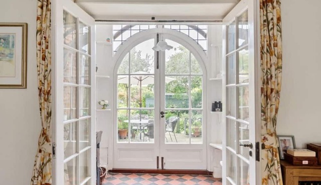 Periteau House - Winchelsea Town