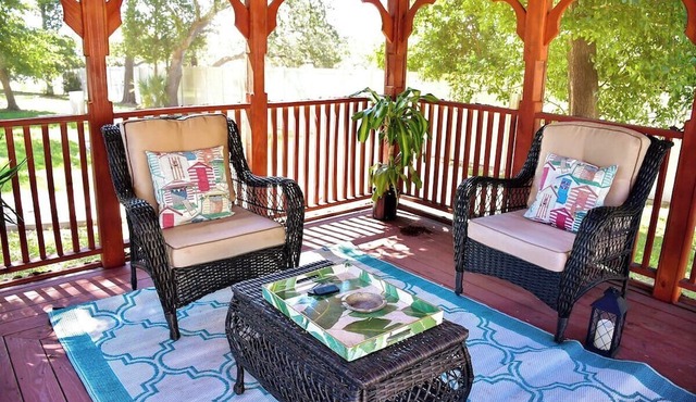 Banana Leaf Group Escape: room for everyone!