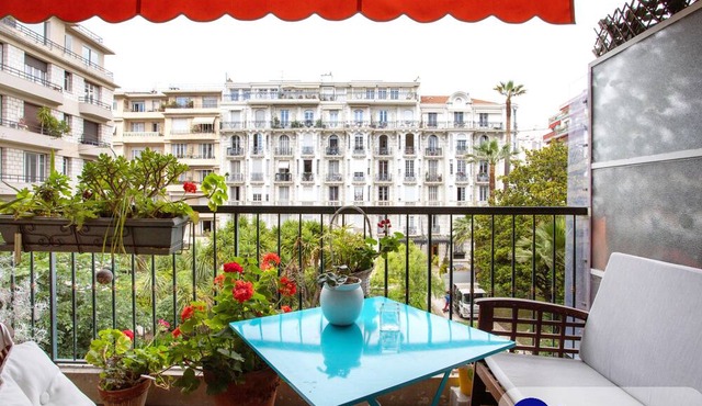 Apartment T4 neighborhood Libération with garage