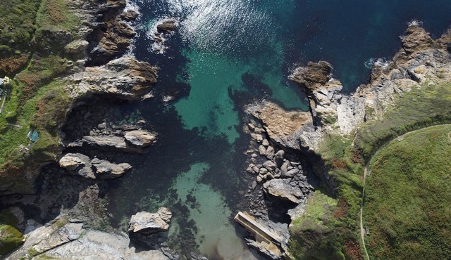 Farm Cottage - a cottage that sleeps 7 guests in 4 bedrooms