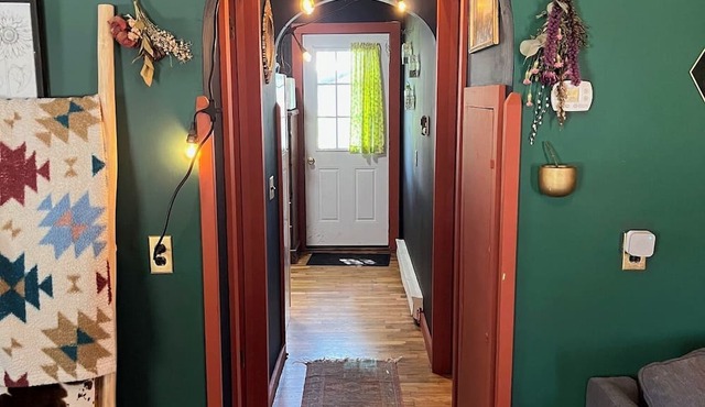 Unique, pet friendly house just a short walk from a coffee shop and bar!