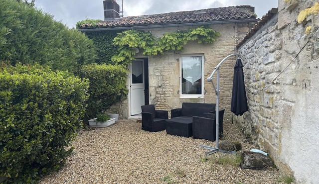 Pretty One Bedroom Gite in tranquil rural location