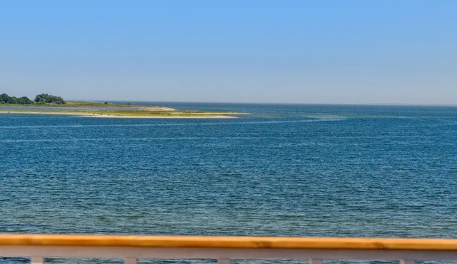 "Lorenz" - 10m from the sea by Interhome