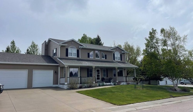 Enjoy the Camporee in style with this spacious, elegant home great for a family