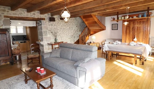 Gite Saint-Saury, 3 bedrooms, 5 persons