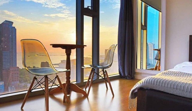 Beautiful 2BR in Victoria