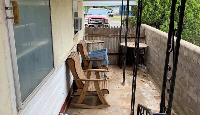 Clean, Quiet, Comfortable Home