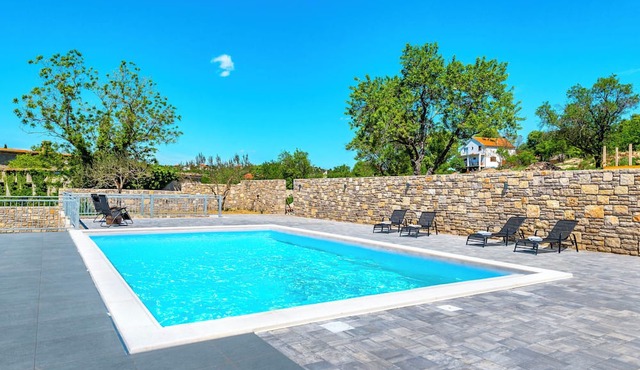 Villa Effort (V0992-K1) - Skradin