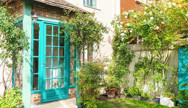 Magnificent house of 3 levels in Malakoff