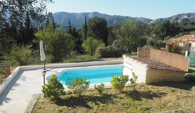 Maison Climatisée 6 Pers, Piscine et vue Garlaban
