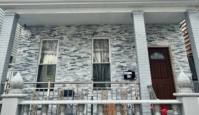 Modern 3 bedroom Brooklyn Apartment, Close to J train!