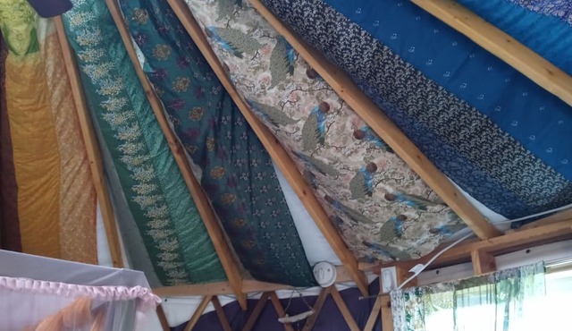 Exotic Glamping-Yurt Style; 10 minutes from Lake Lure!