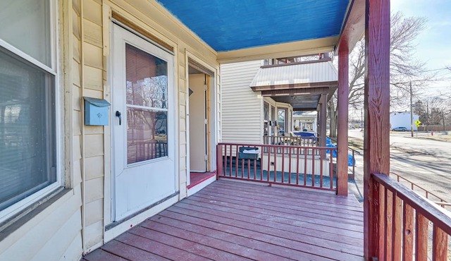 Schenectady Vacation Rental ~ 18 Mi to Albany!