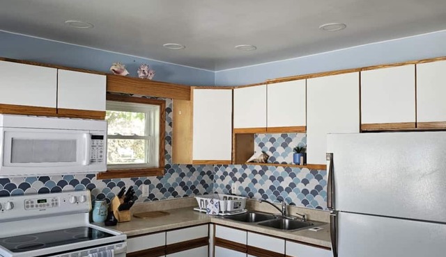 Welcome to Walleye Point! Located in AuGres Mi , North Saginaw Bay Fishing