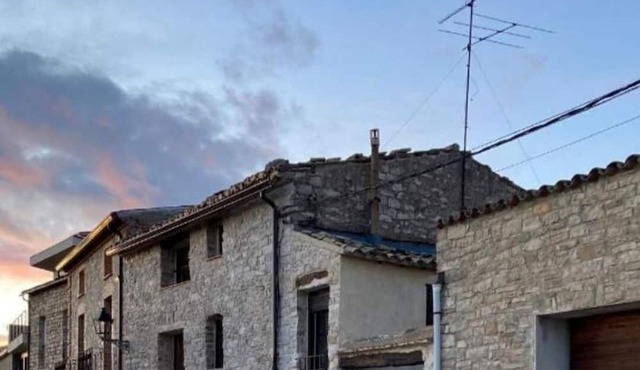 Chalet 'La Casa De La Conca De Barberà' with Shared Terrace