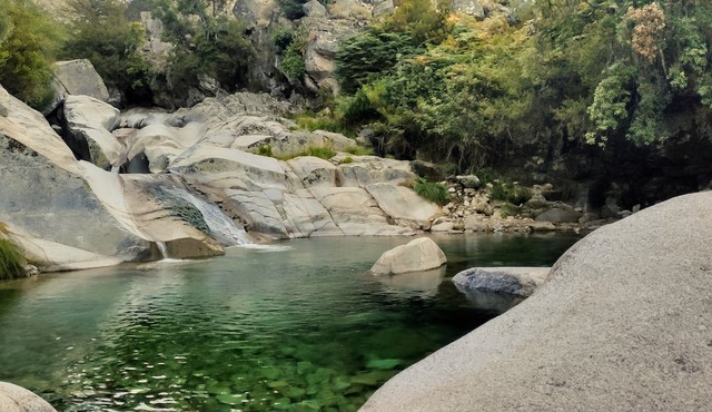 Valle del Almanzor. Estupenda Casa de Campo con Increibles Vistas