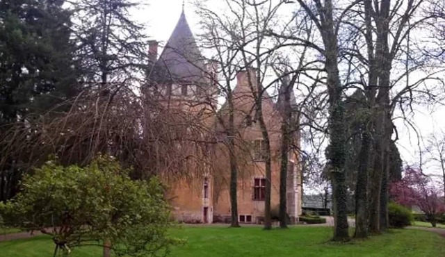 Homerez - House for 4 ppl. with garden and terrace at Thoisy-la-Berchère