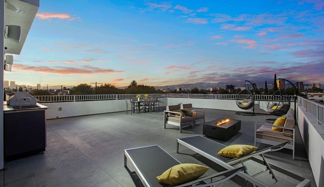 Amazing House In Best Location