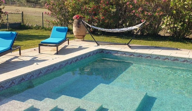 Villa Maussane-les-Alpilles, 2 bedrooms, 4 persons