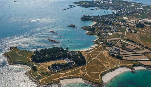 Explorez le Jardin Colonial de L'île de Batz : un Joyau du Nord-finistère, Parfa
