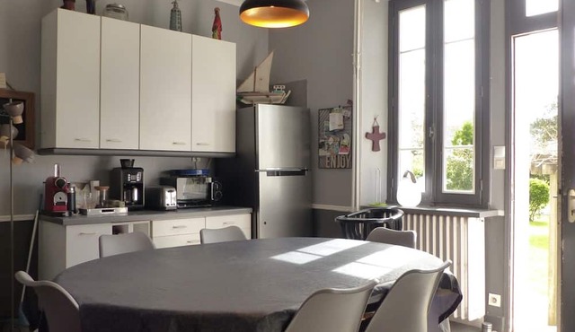 Maison Familiale Avec Piscine, Proche du Port
