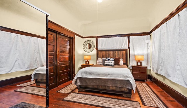 Room in Stylish Retreat w/ Spacious Living