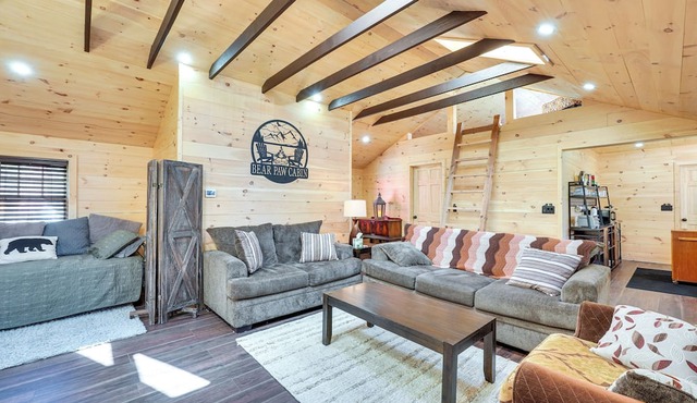 Peaceful Catskills Cabin: 5 Mi to Bethel Woods!