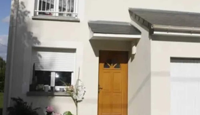 Homerez - Beautiful house for 2 ppl. with garden and terrace at Nozay