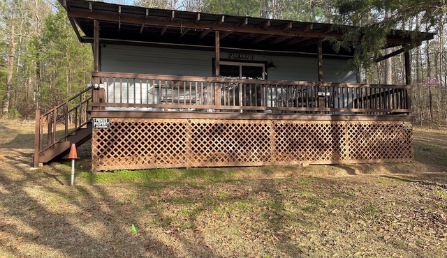 Camp House Retreat is located at Grenada Lake, world famous Crappie fishing lake