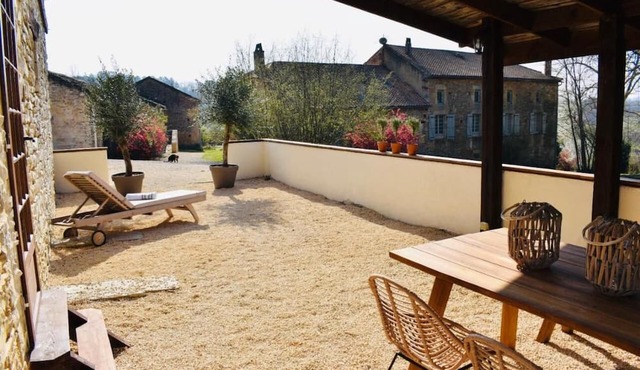 Bienvenue au Gîte Capucine Pour 2 Personnes. Animaux de Compagnie Acceptés !