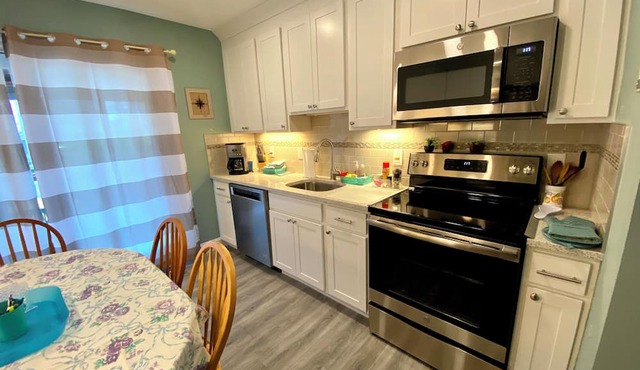 A Stone’s Throw to the Beach! Pets considered!