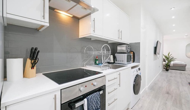 Corby City Centre Apt. 04 - Excellent Family Accommodation in Northamptonshire