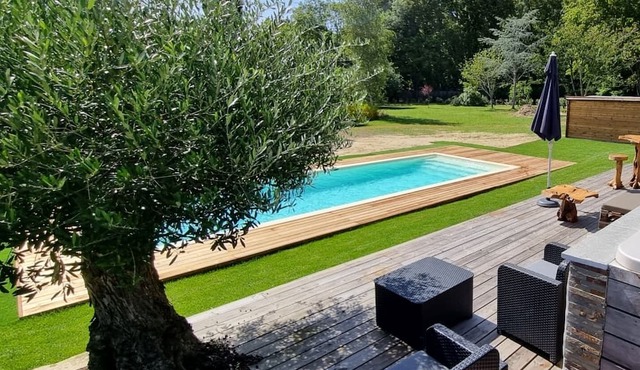 Holiday Home 'Gîte La Pépite' with Shared Pool, Wi-Fi and Air Conditioning