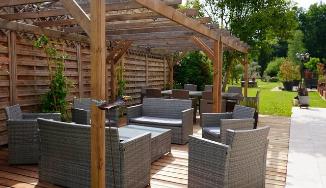 Guest House 'Chambre D'hôtes Ambre' with Shared Pool, Wi-Fi and Air Conditioning