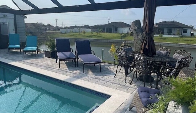 Atardecer en la Piscina