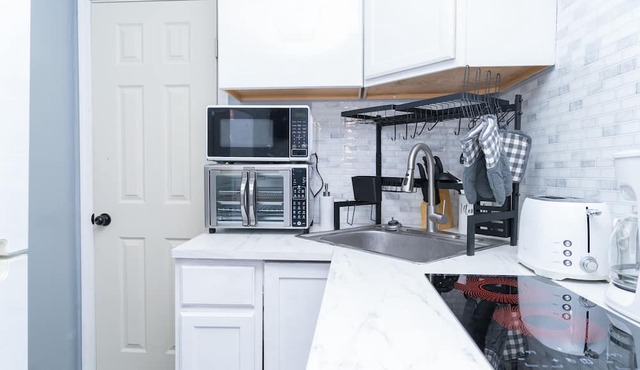 Newly renovated 2 bedroom apartment