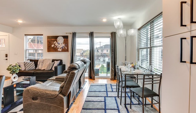 Modern Elizabeth Apartment ~ 1 Mi to Train Station